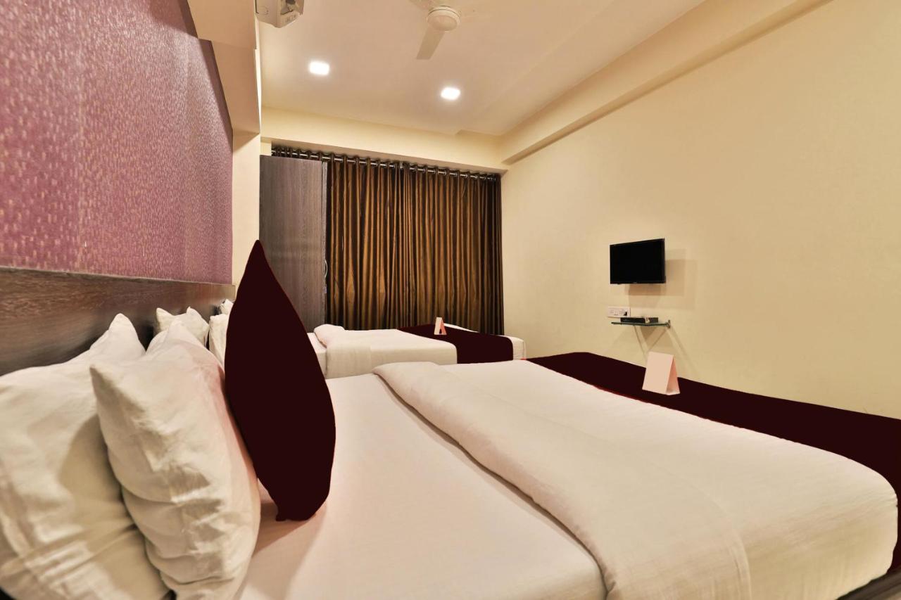 Hotel Royal Rituals Vesu Σουράτ Εξωτερικό φωτογραφία
